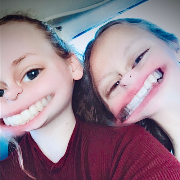 Meet your Posher, Ashley - Picture 2 of 10